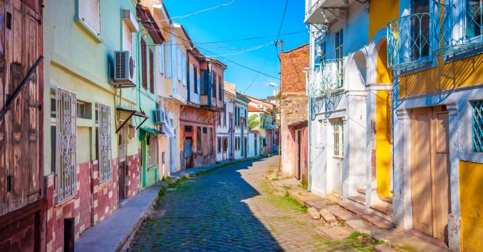 Gömeç Nakliyat Firması Evden Eve